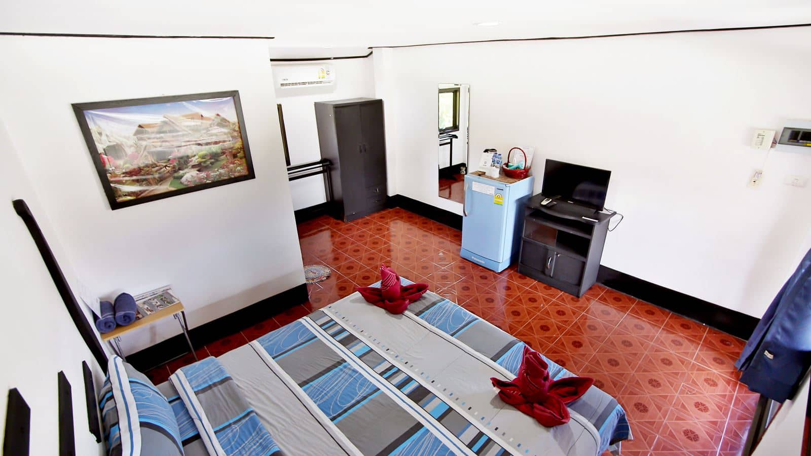 rooms-standard-room