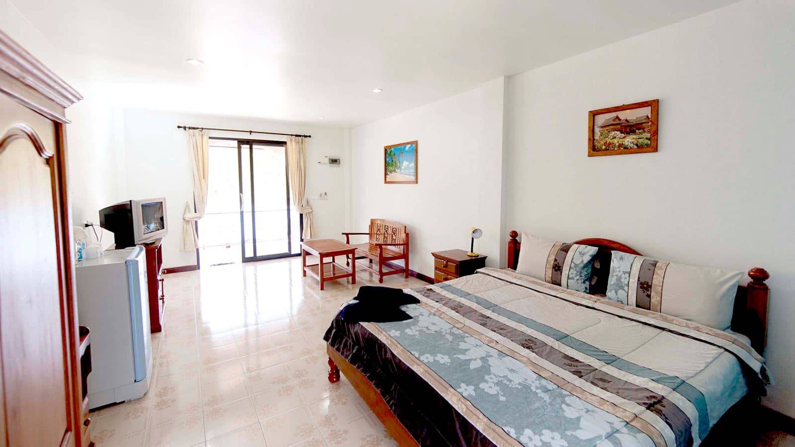 rooms-superior-room