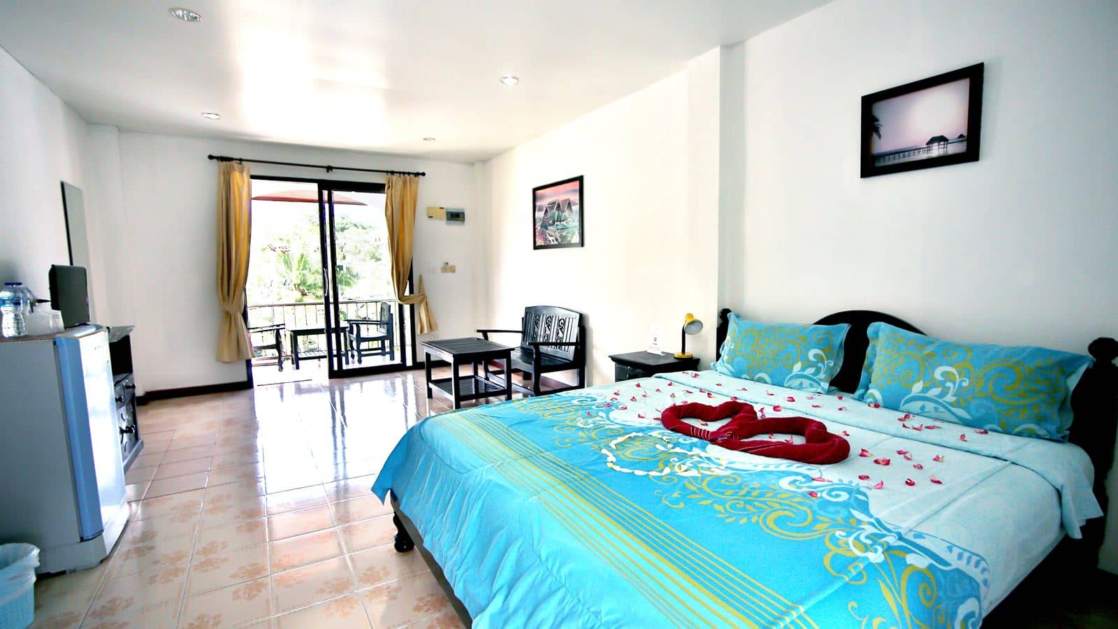 rooms-superior-room
