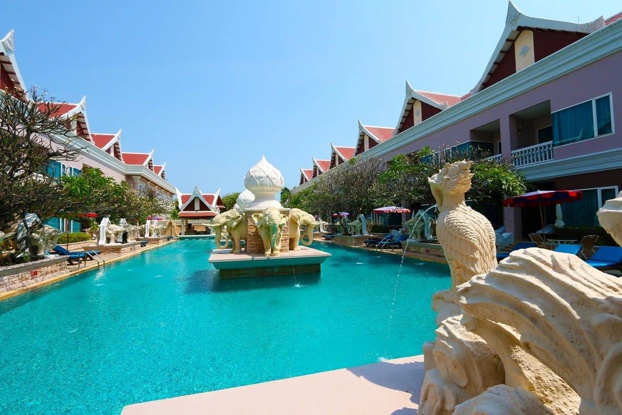 pools-outdoor-pool