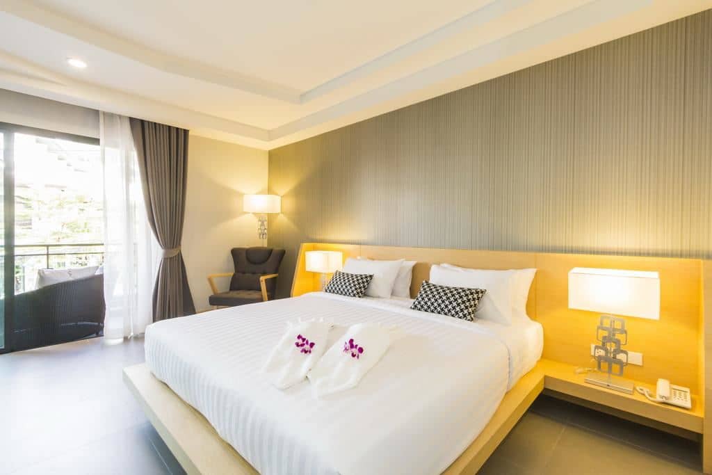 rooms-deluxe-double-bed