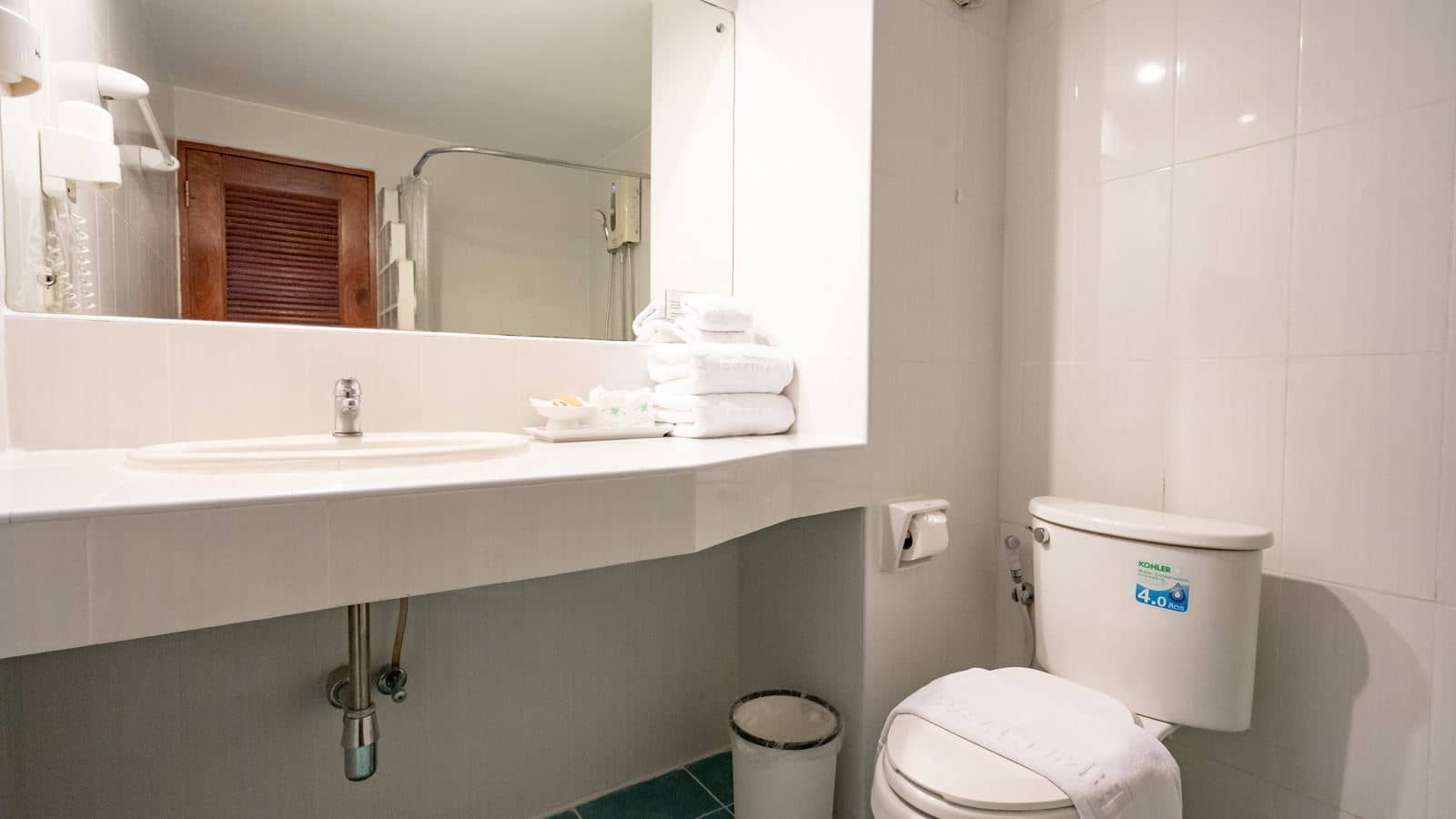rooms-superior-room