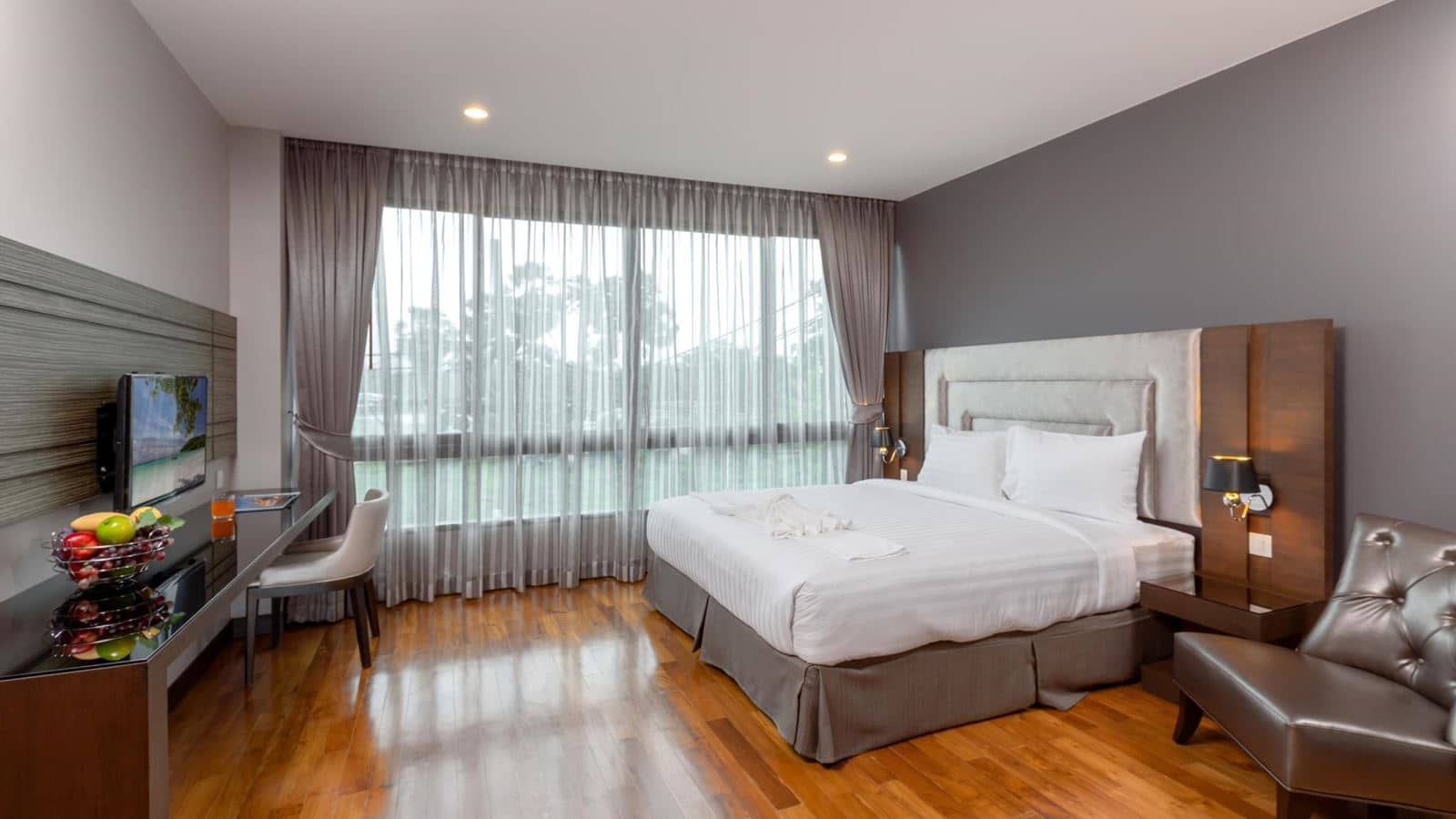 rooms-two-bedroom