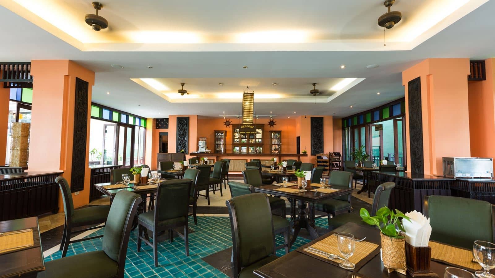 restaurants-pranburi-restaurant