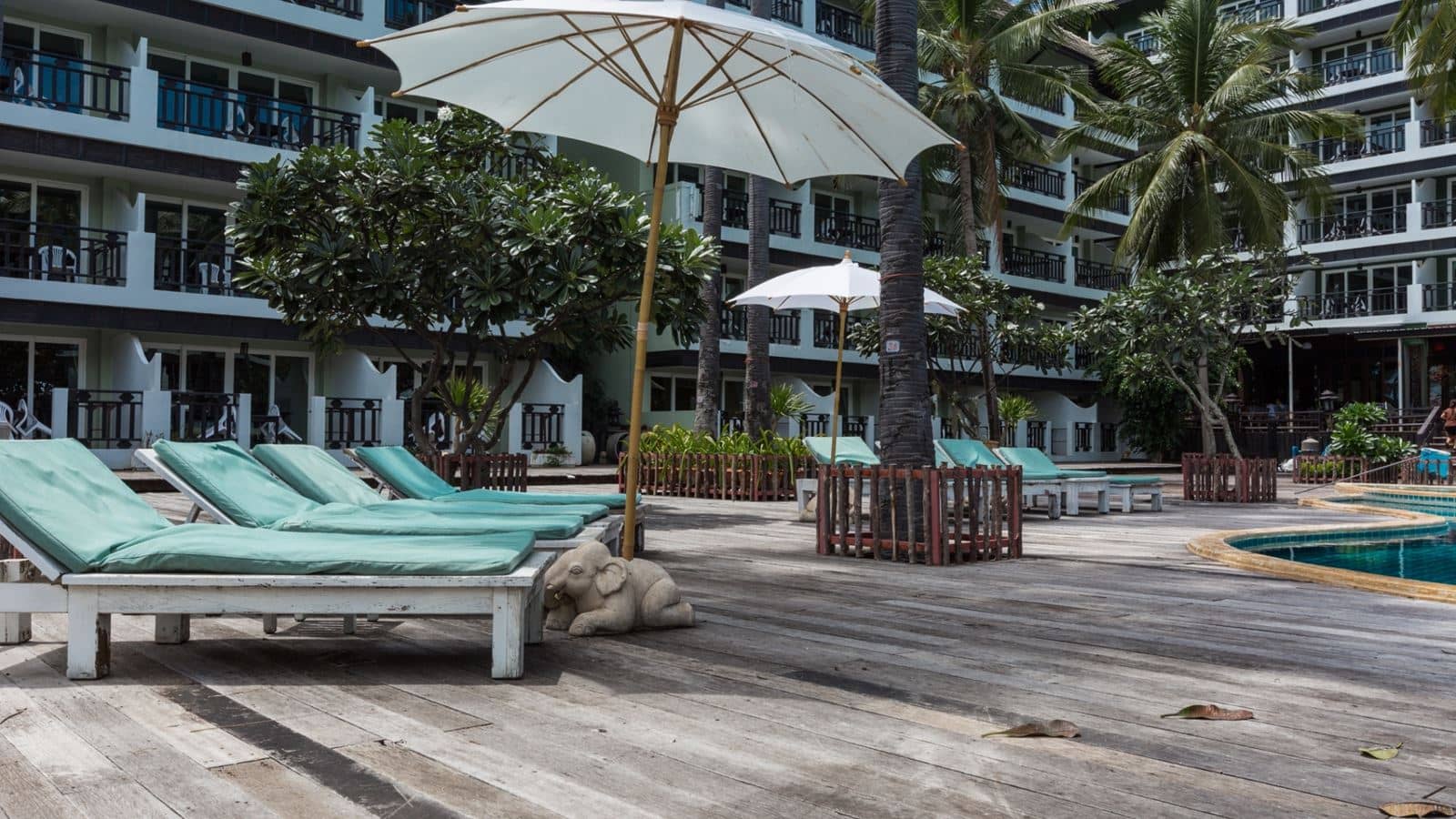 pools-outdoor-pool