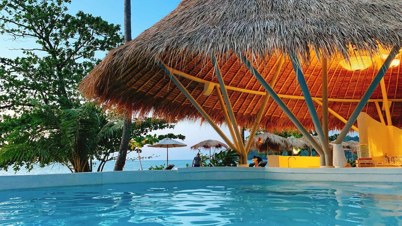 bars-sunset-beach-bar