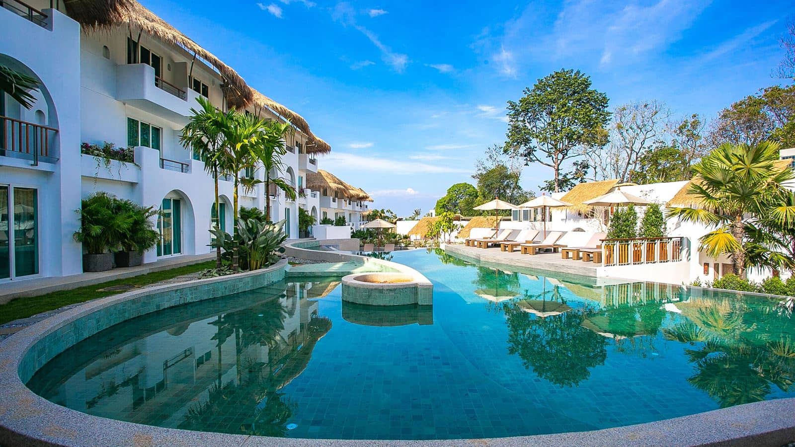 rooms-deluxe-garden-pool-access