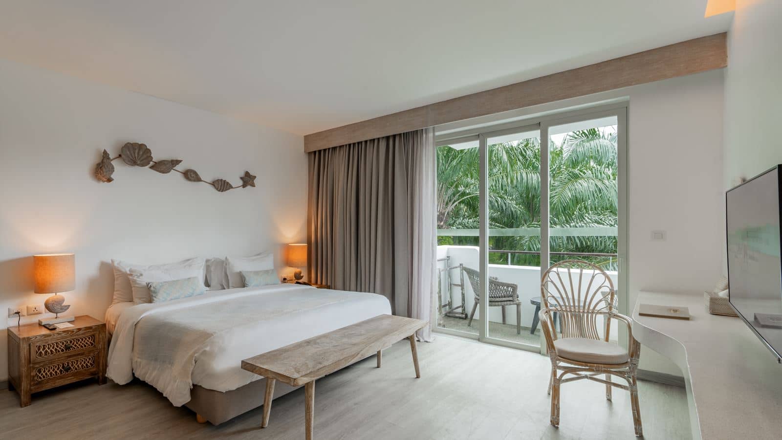rooms-superior-palm-view