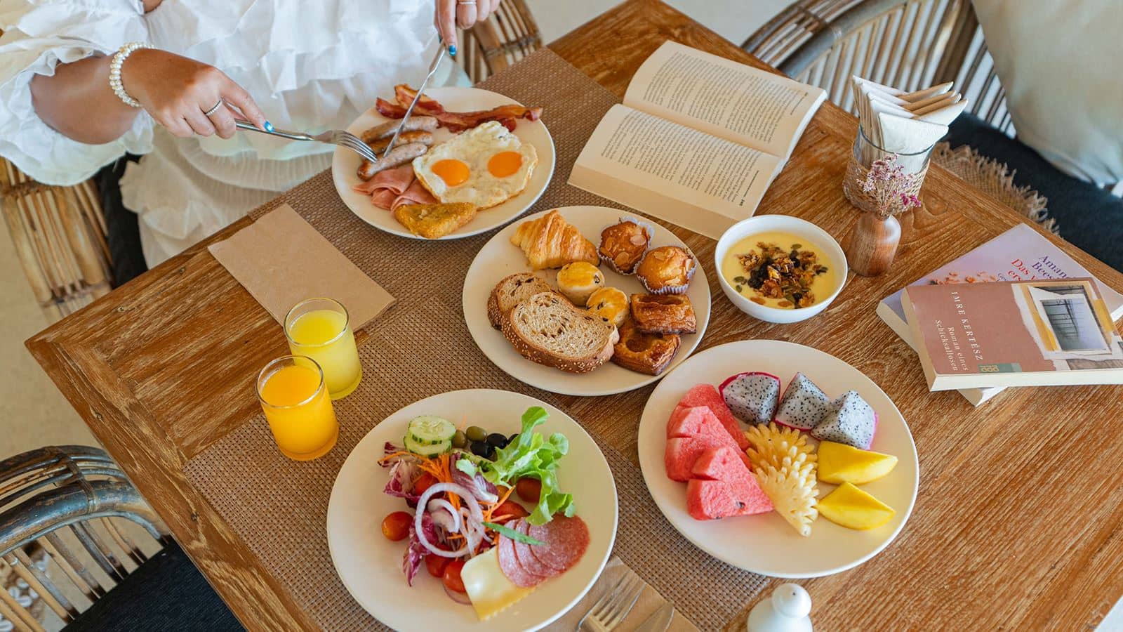restaurants-the-genesis-restaurant