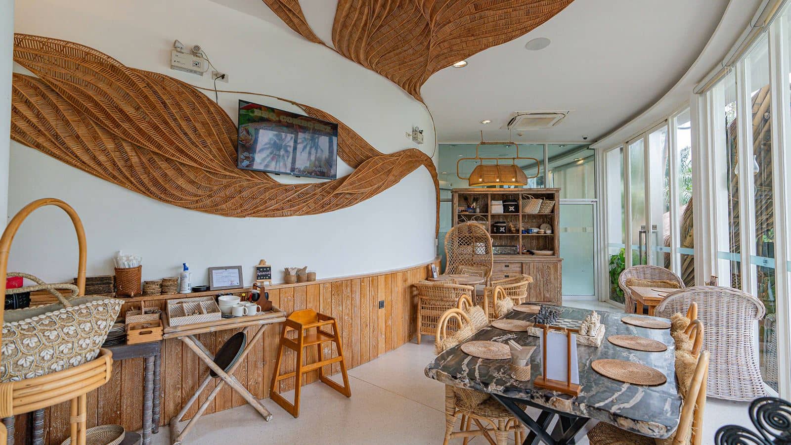 restaurants-the-deli-cafe