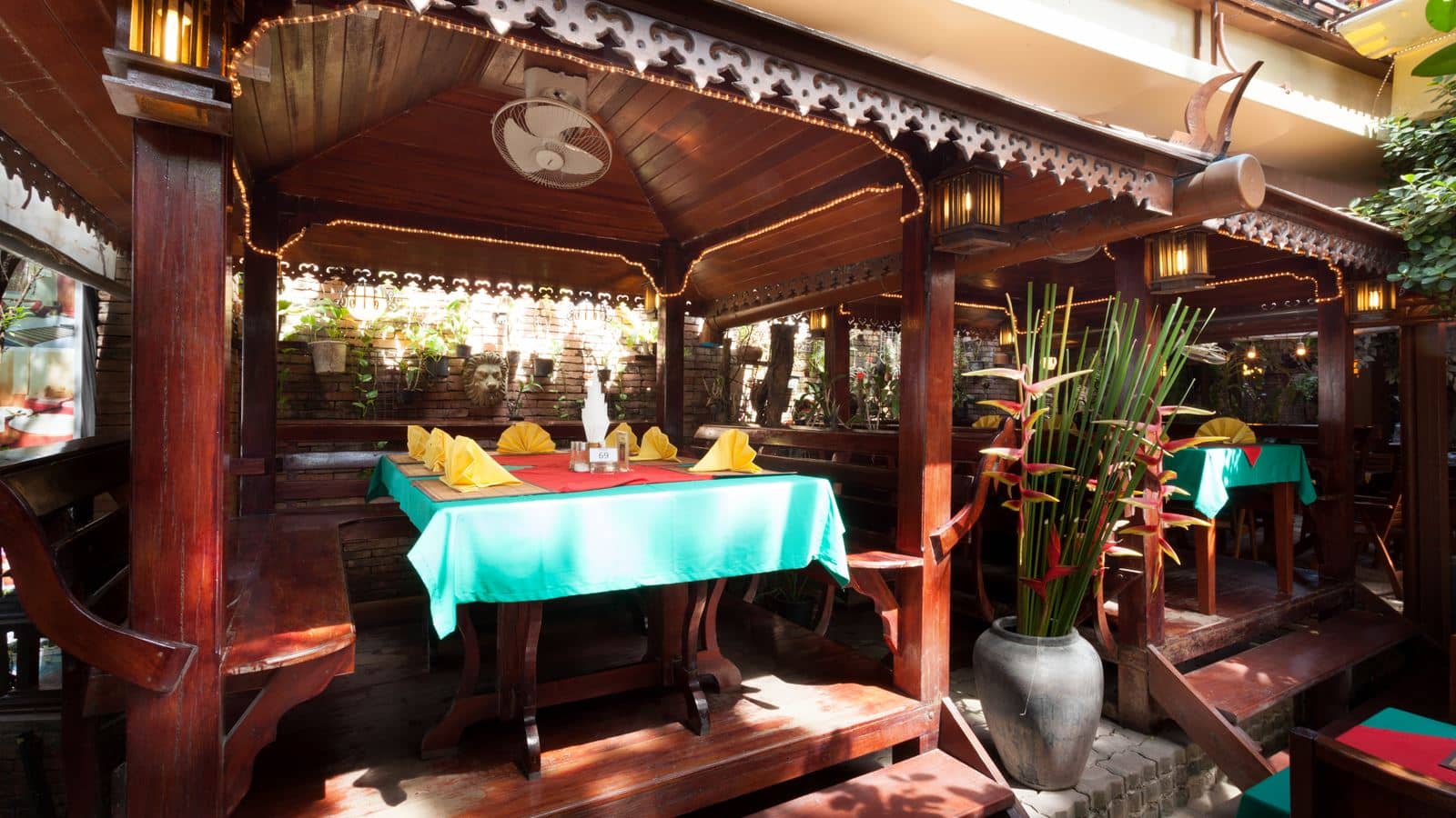 restaurants-tropica-restaurant