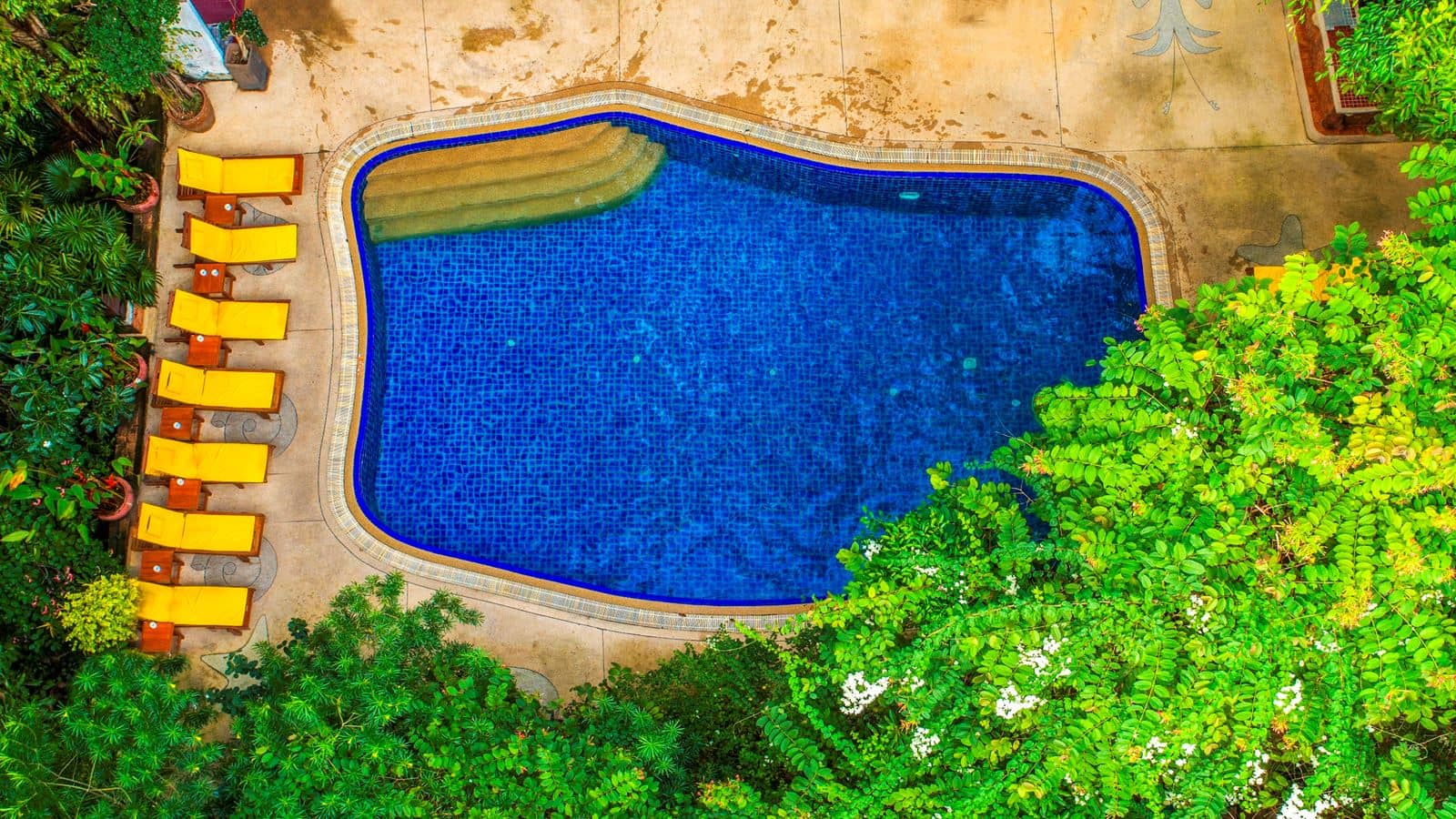 pools-outdoor-pool