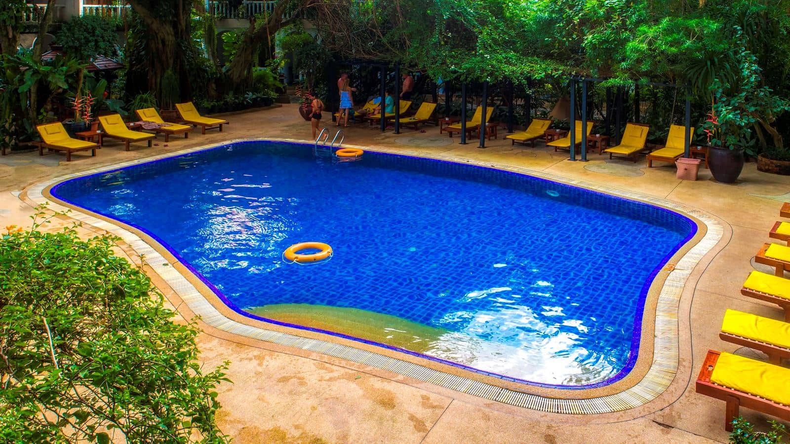 pools-outdoor-pool