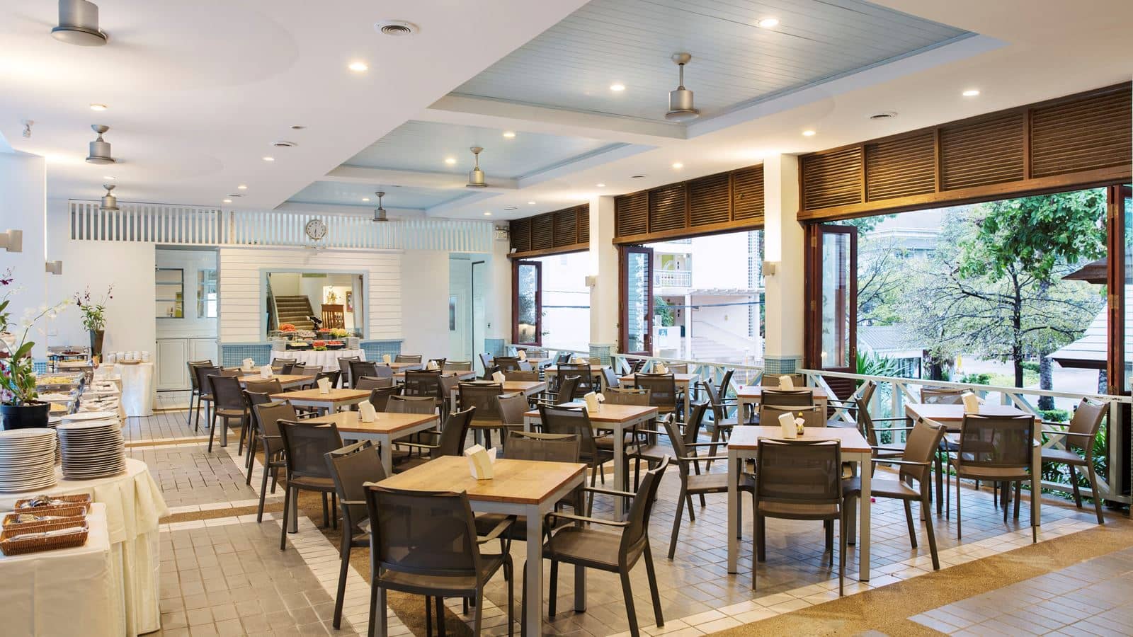 restaurants-plern-view