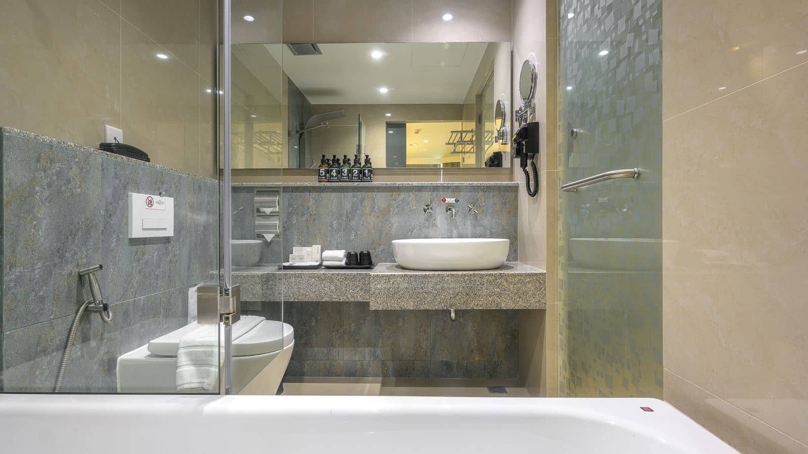 rooms-2-bedrooms-premier-family-unit