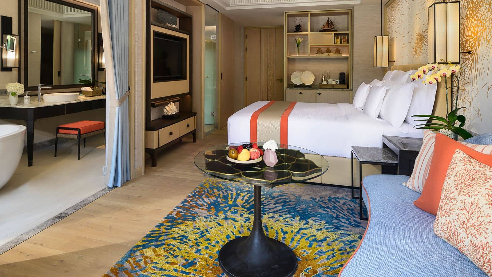 rooms-classic-pool-view-room