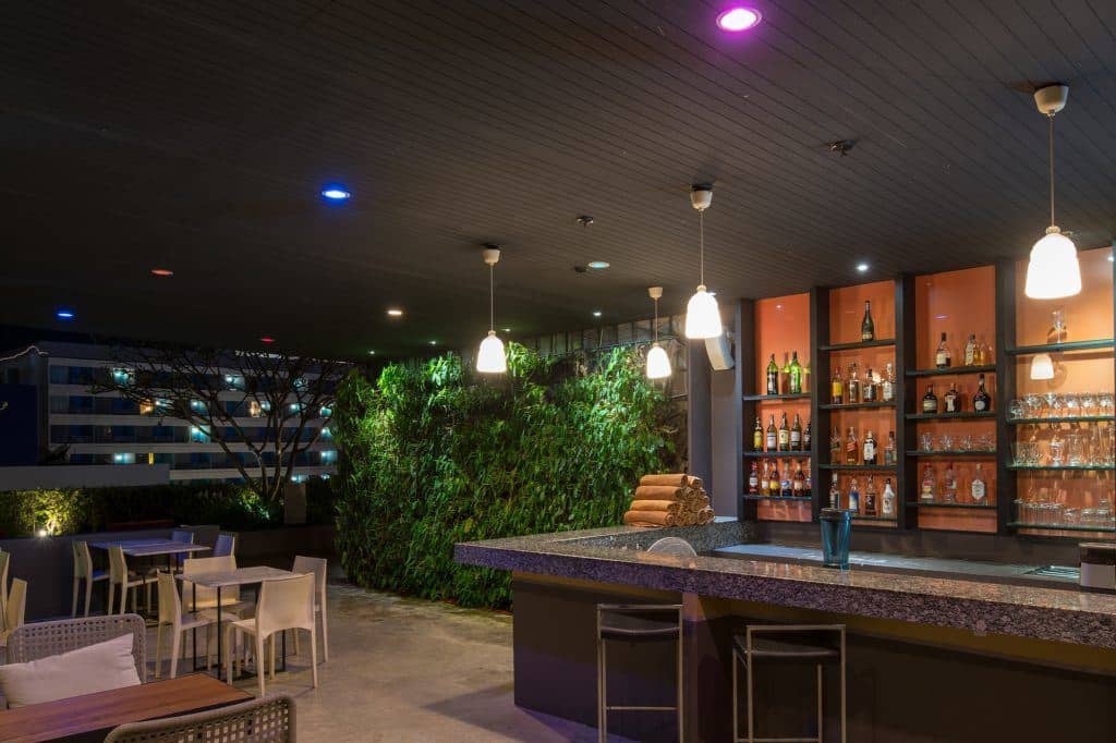 bars-sky-bar