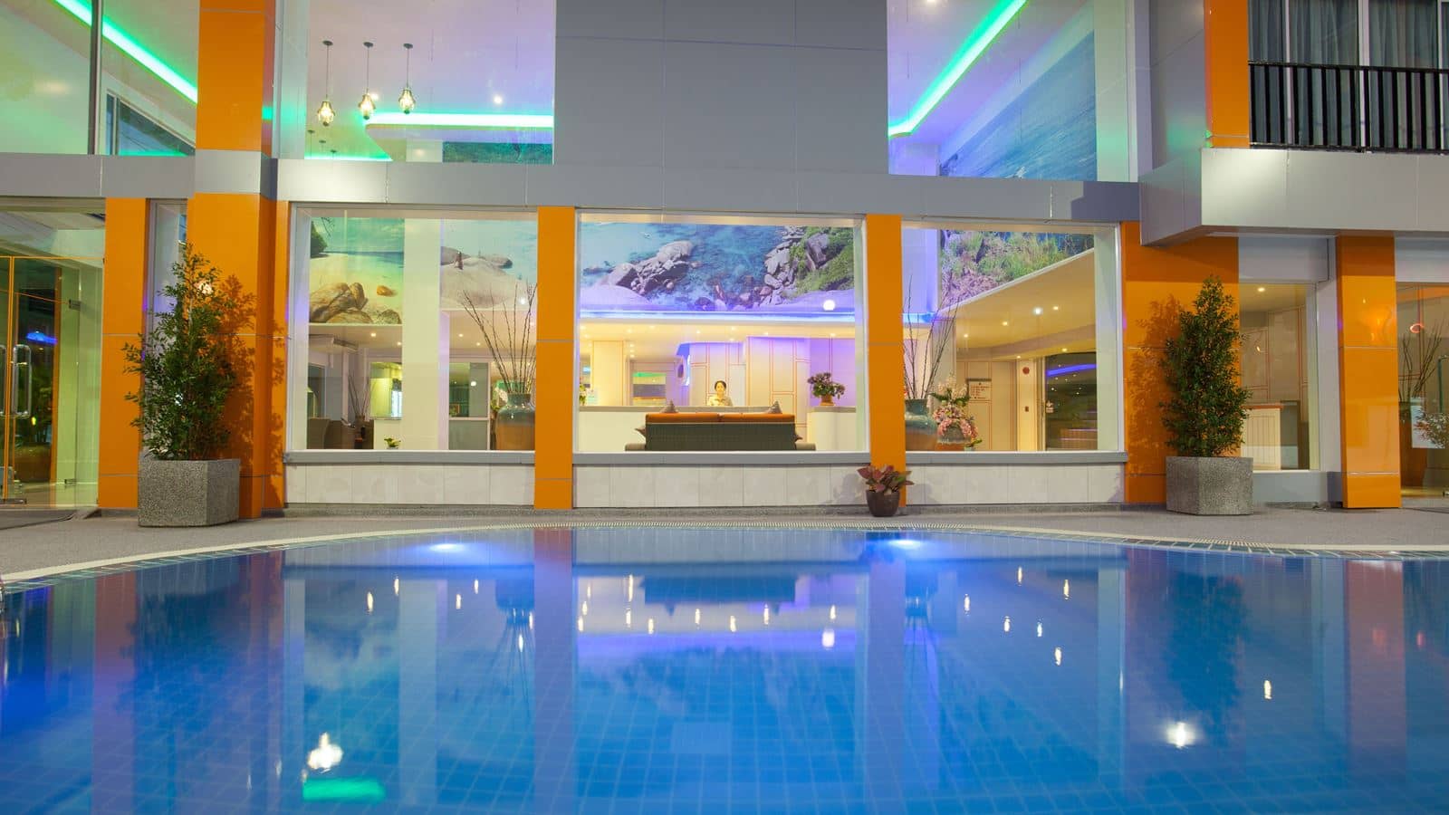 pools-outdoor-pool