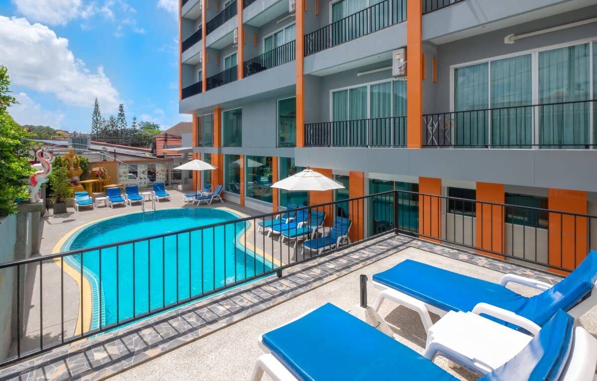 pools-outdoor-pool
