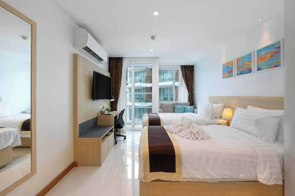 rooms-superior-room