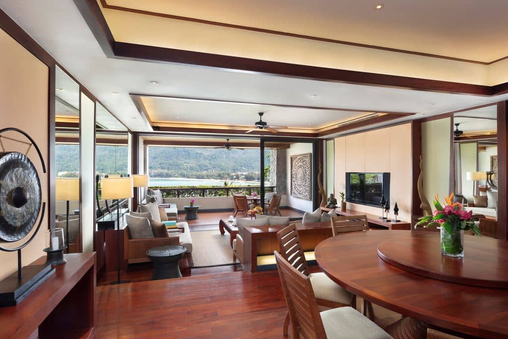 rooms-3-bedroom-terrace-suite