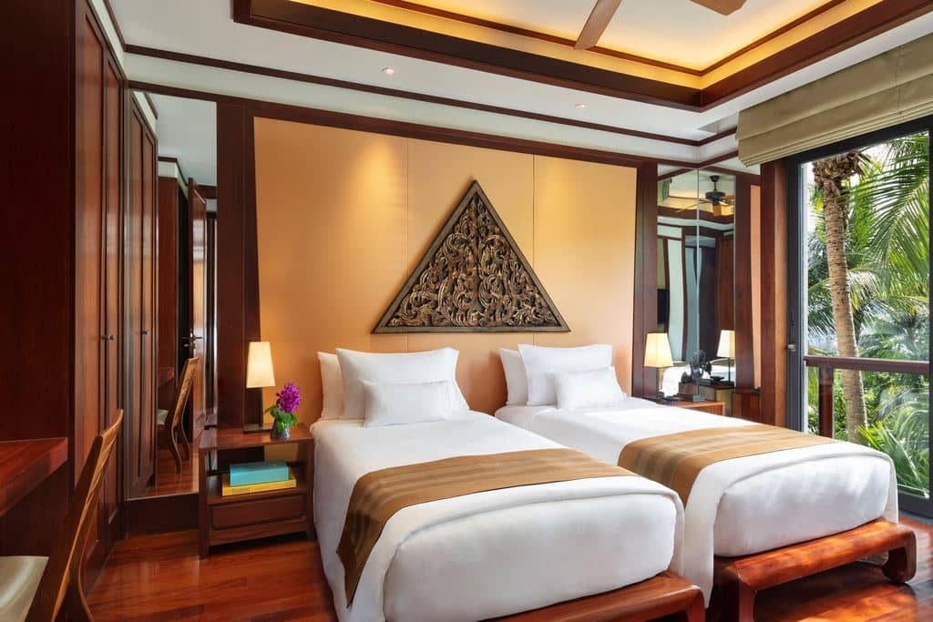 rooms-3-bedroom-pool-suite