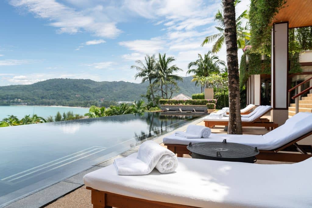 rooms-6-bedroom-pool-villas