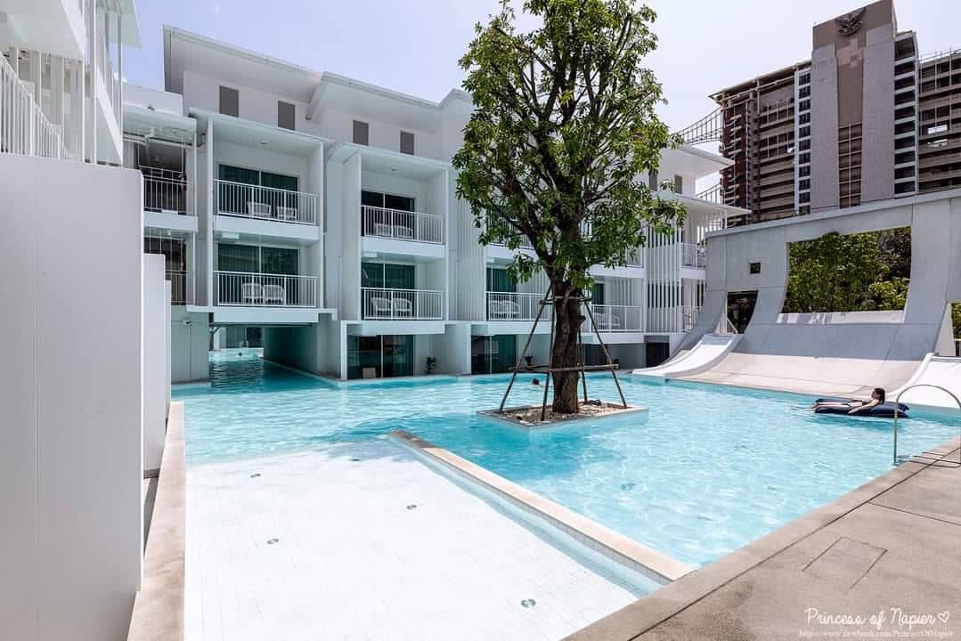 pools-outdoor-pool
