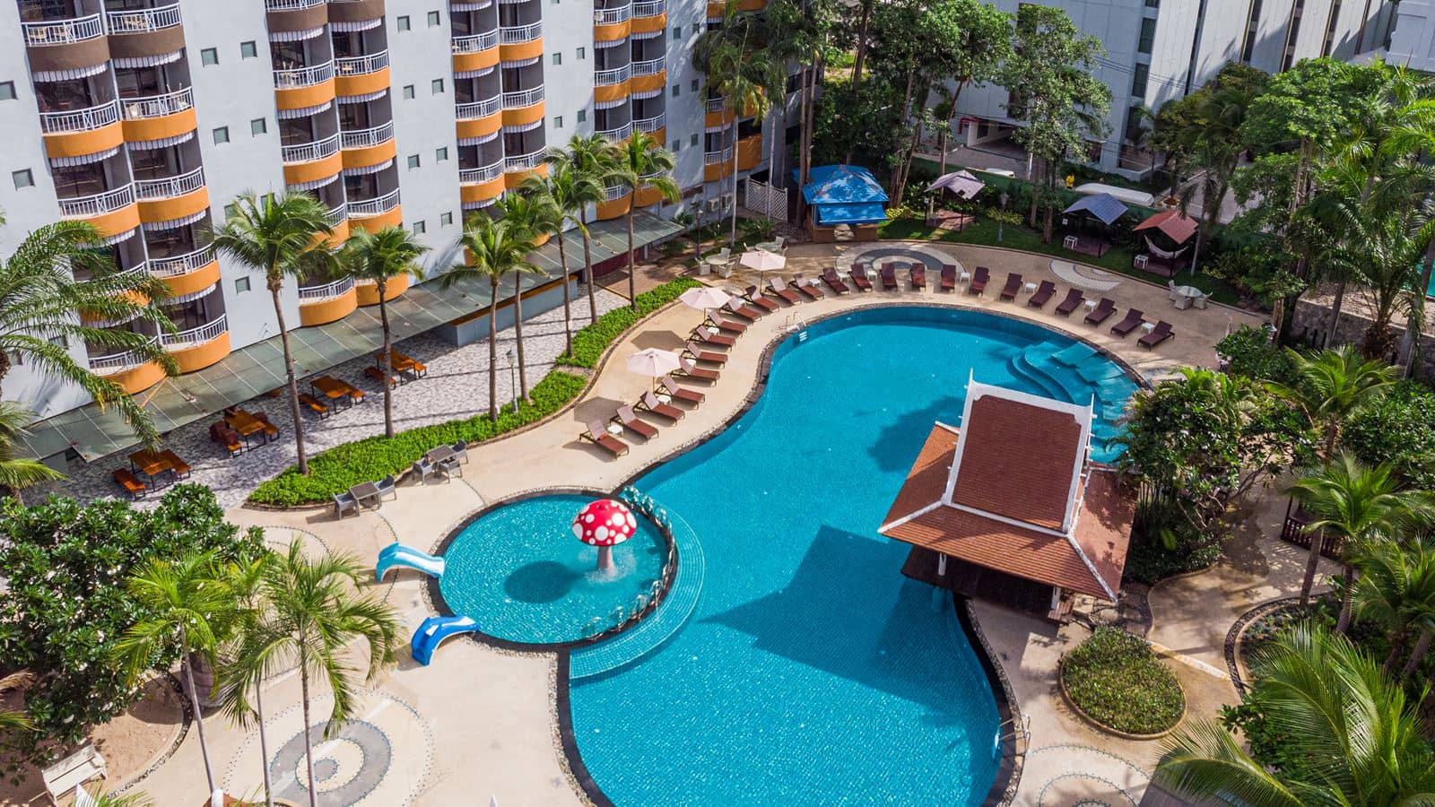 pools-outdoor-pool