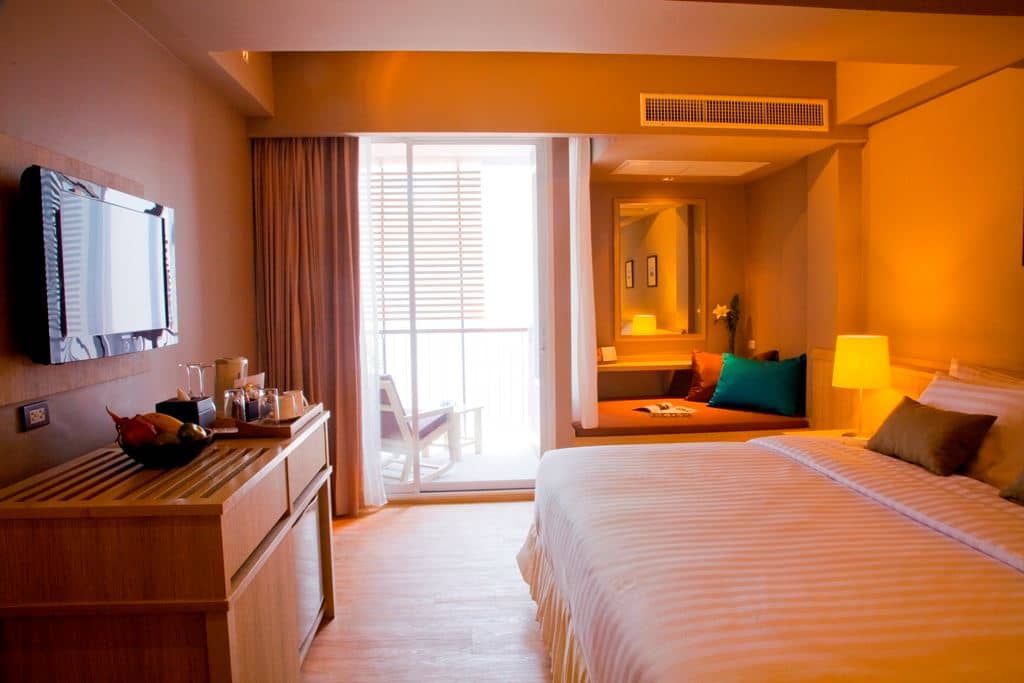 rooms-deluxe-room
