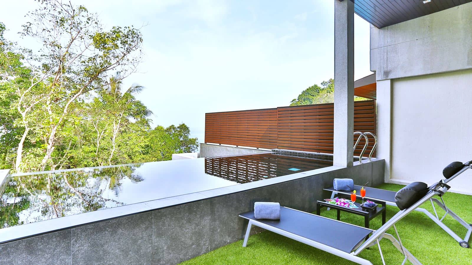 rooms-2-bedrooms-with-pool