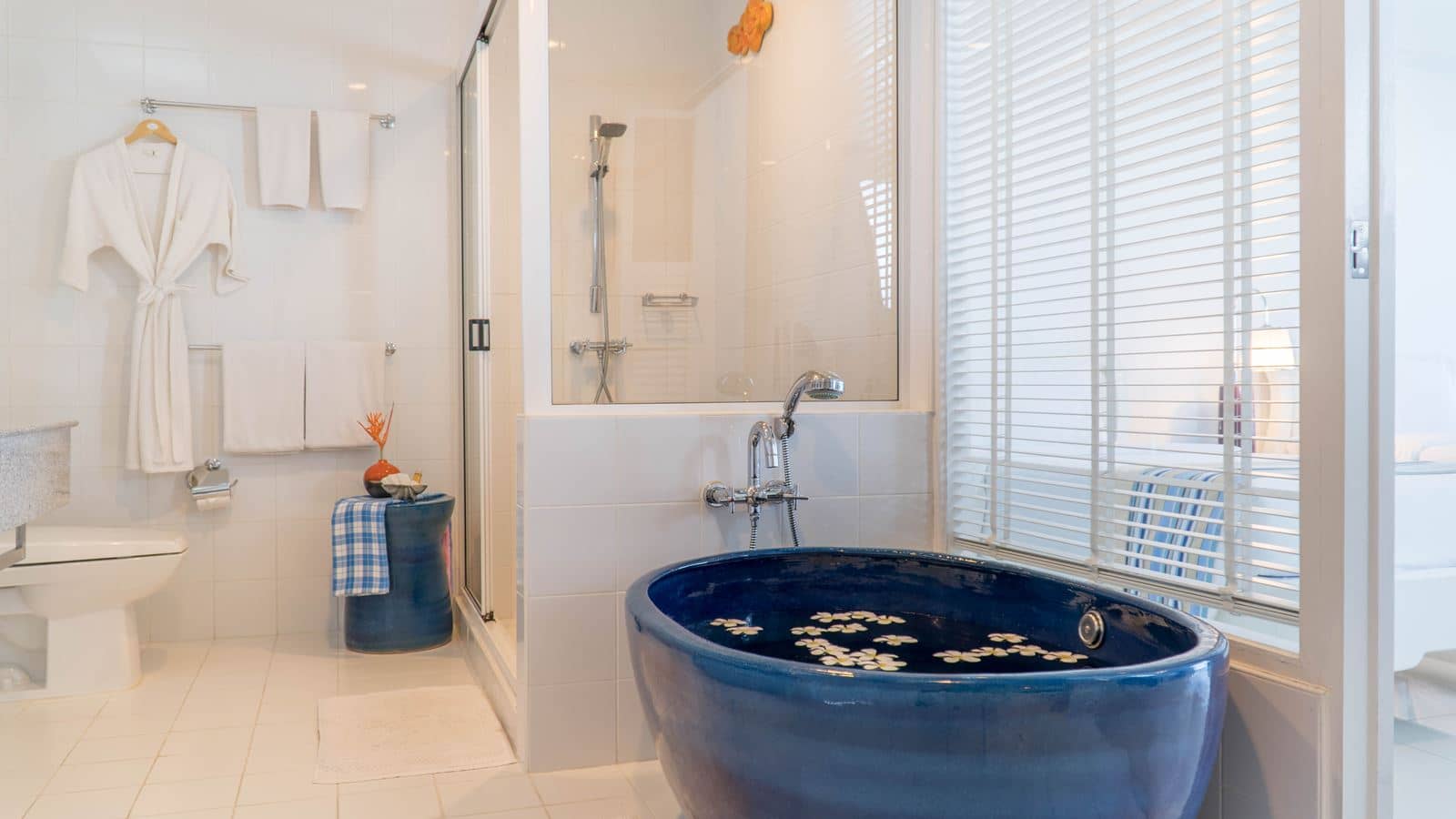 rooms-deluxe-room