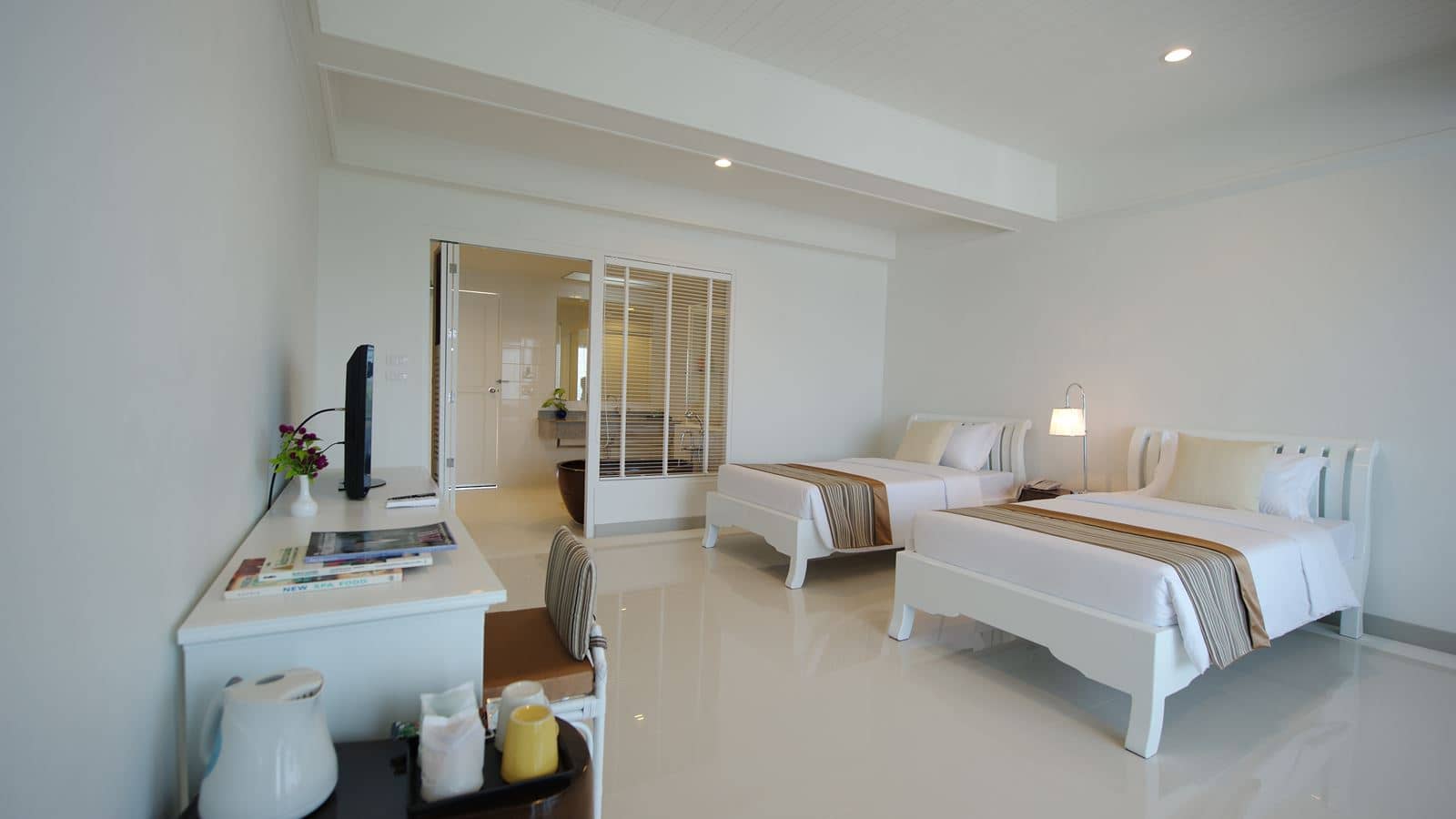 rooms-deluxe-room