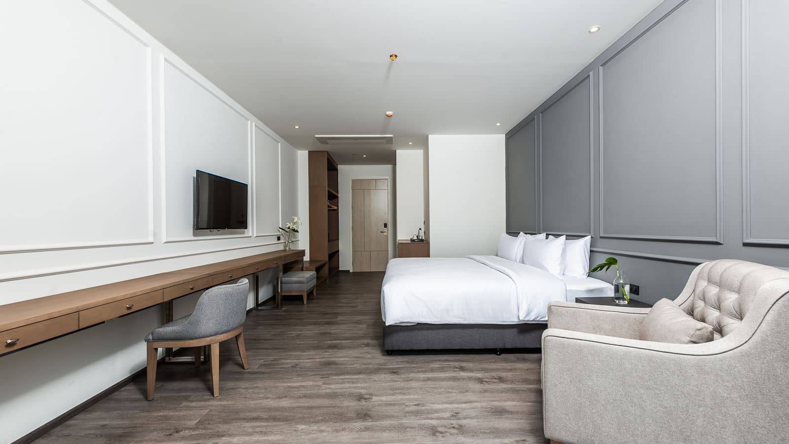 rooms-deluxe-room