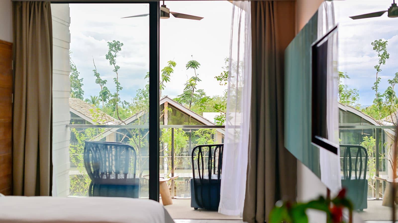 rooms-deluxe-room