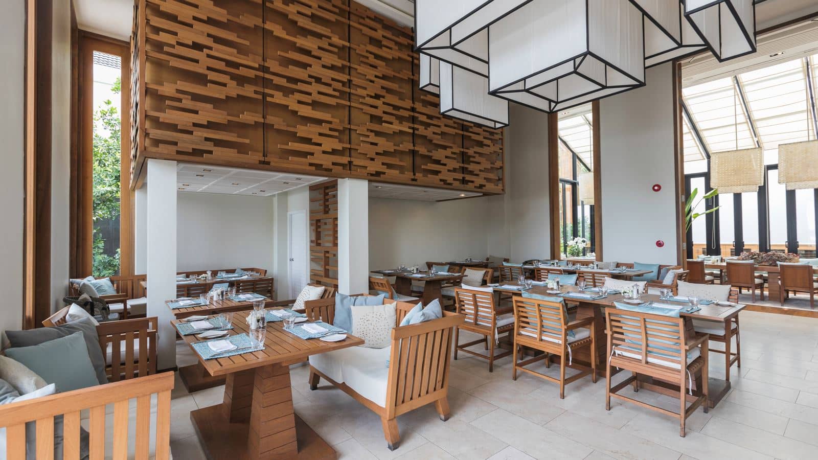 restaurants-rocks-restaurant