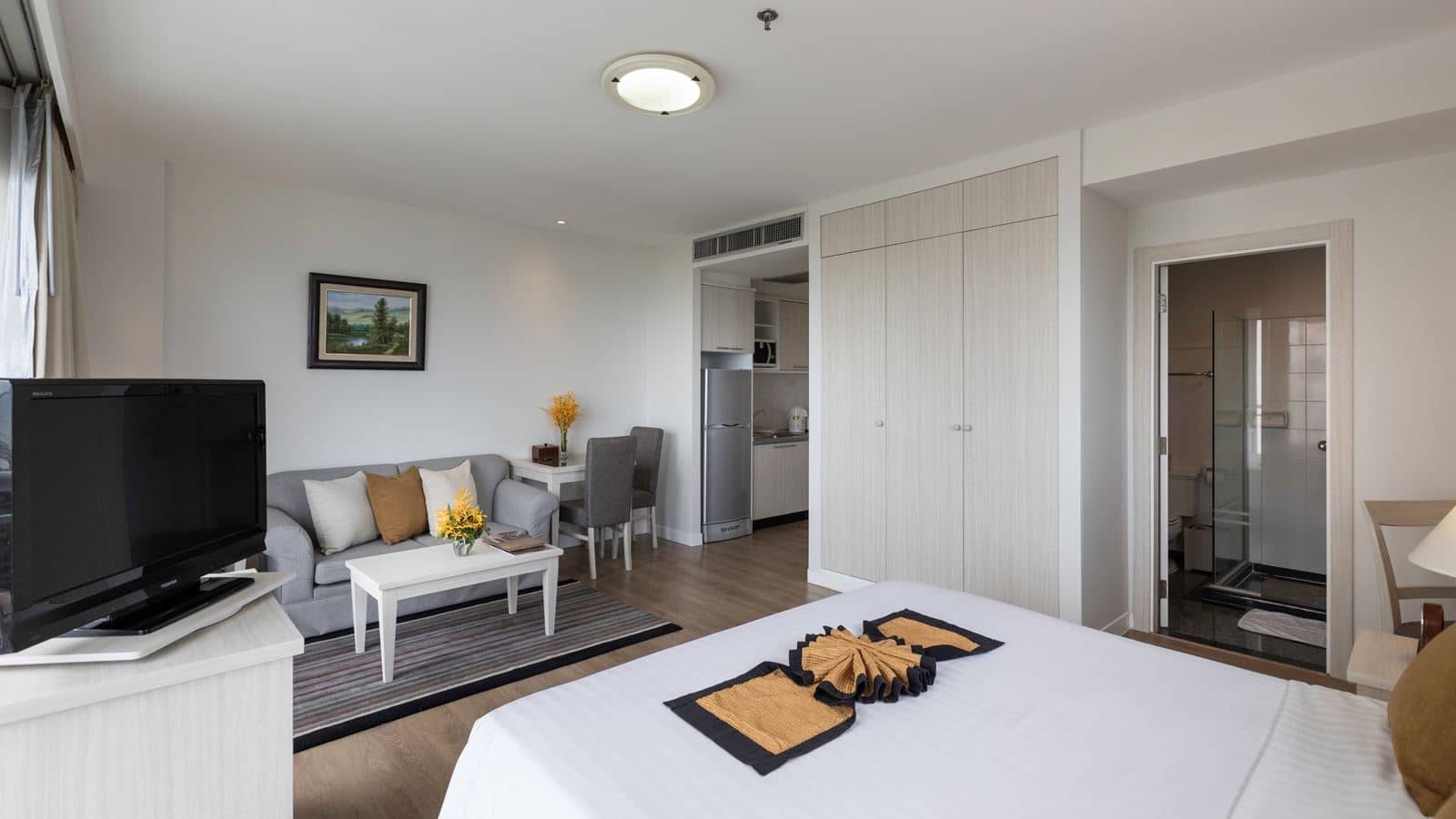 rooms-studio-suite