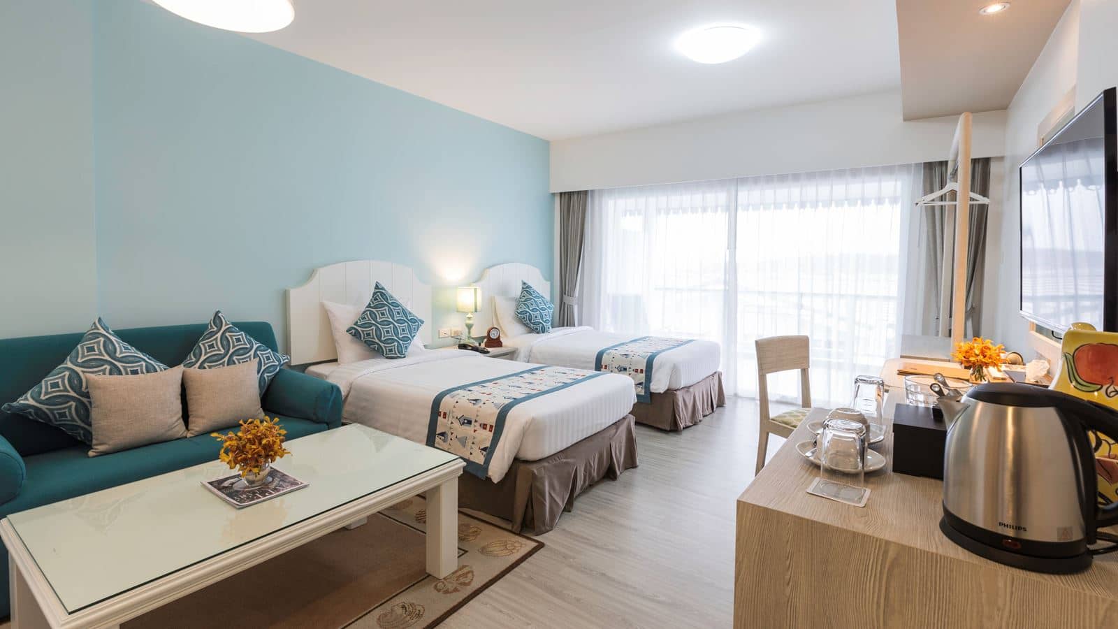 rooms-deluxe-room