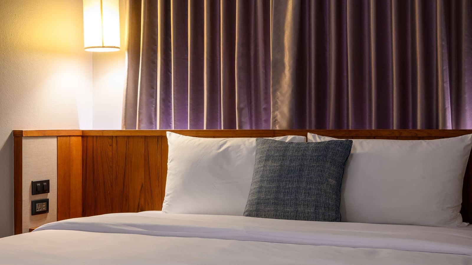 rooms-standard-room