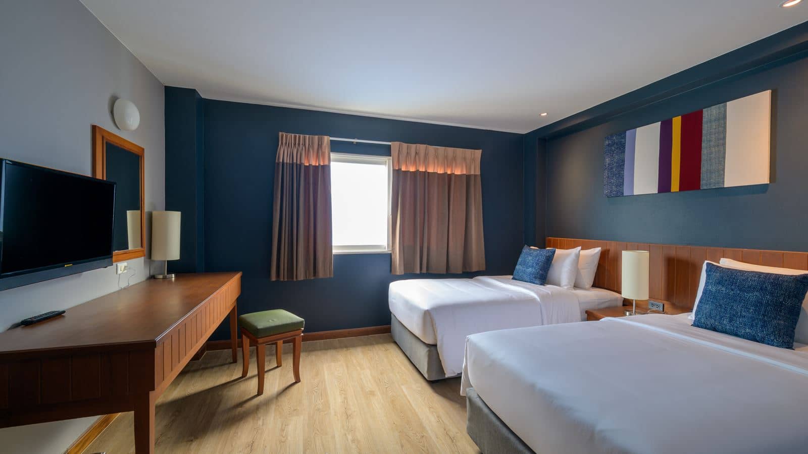 rooms-superior-room