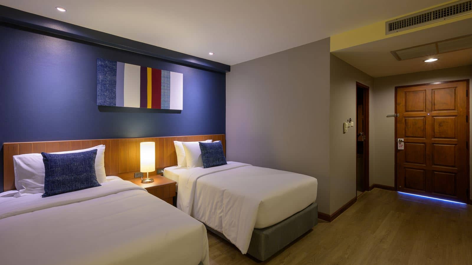 rooms-superior-room