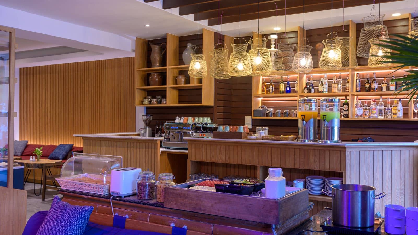restaurants-q-cafe