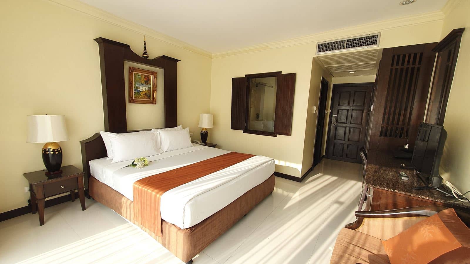 rooms-deluxe-room