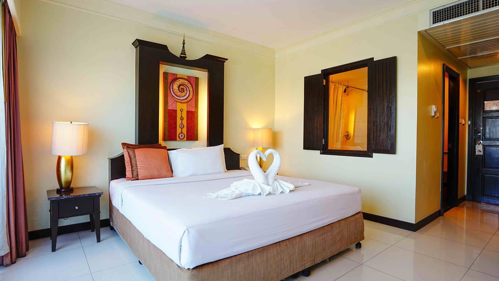 rooms-deluxe-room
