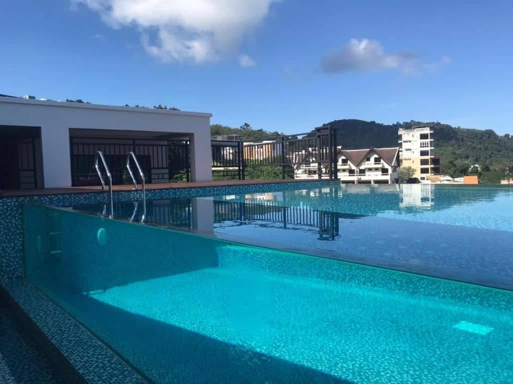 bars-mermaid-pool-bar