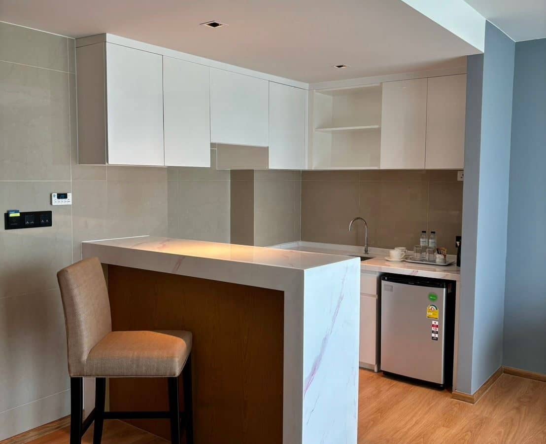 rooms-deluxe-suite