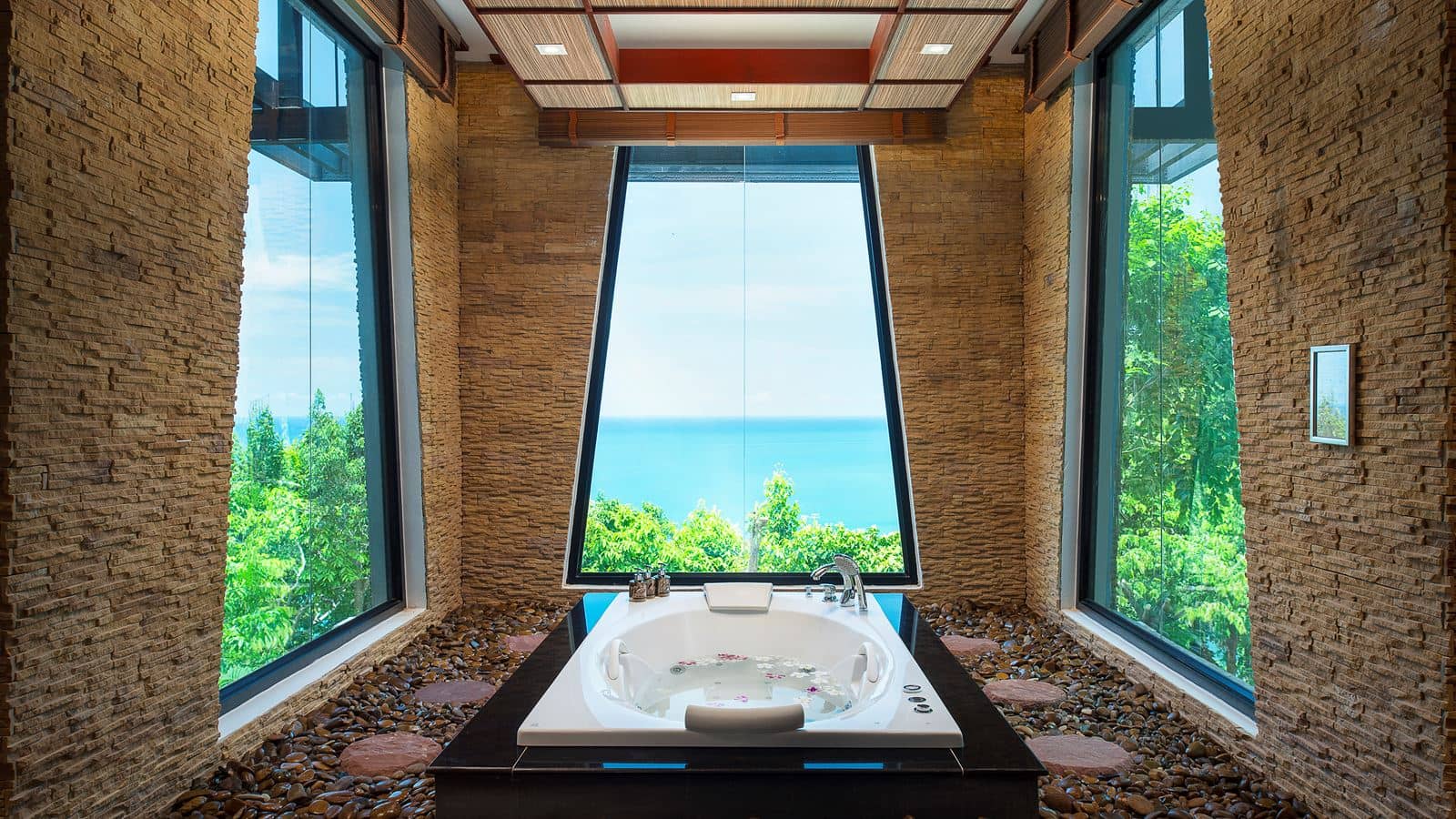 rooms-family-jacuzzi-grande