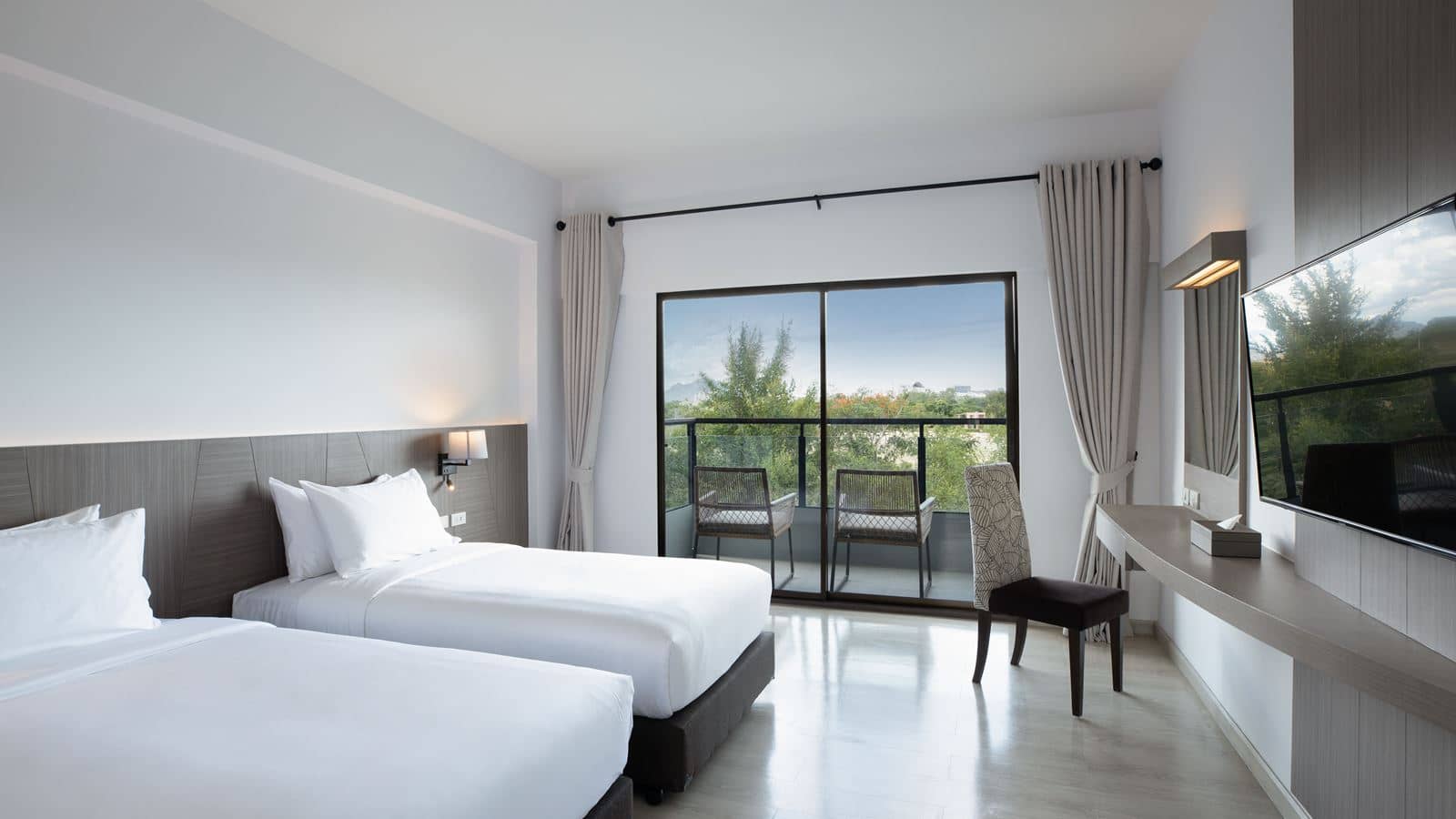 rooms-superior-room
