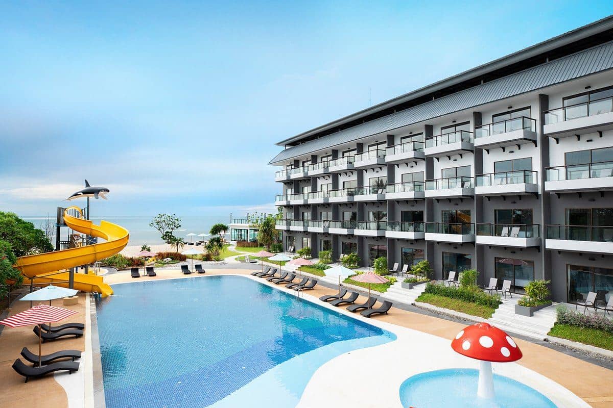 pools-outdoor-pool