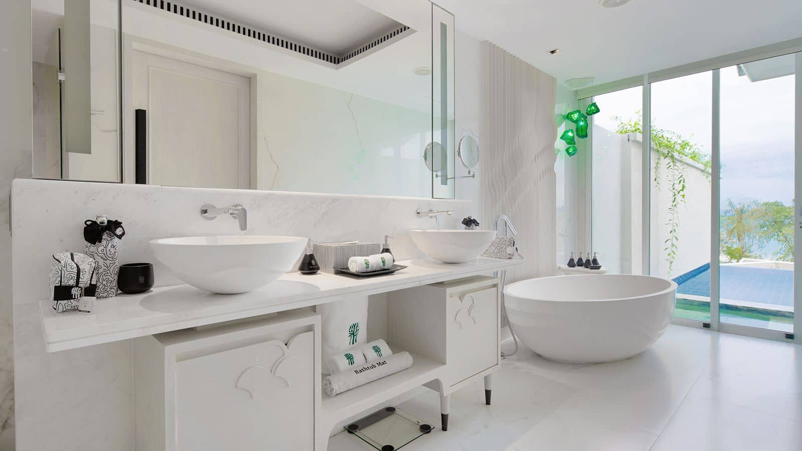 rooms-partial-ocean-pool-suite